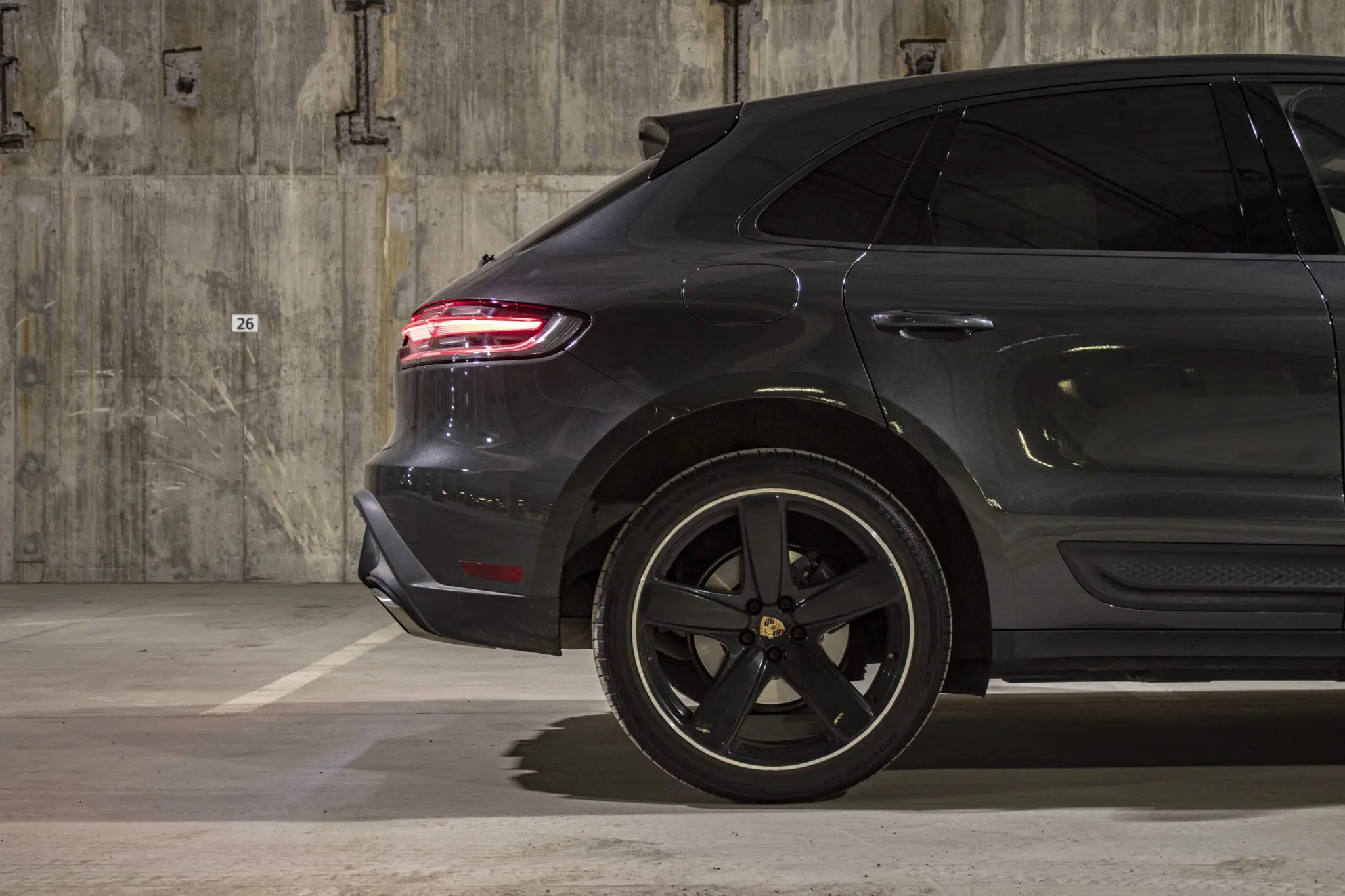 PORSCHE Macan