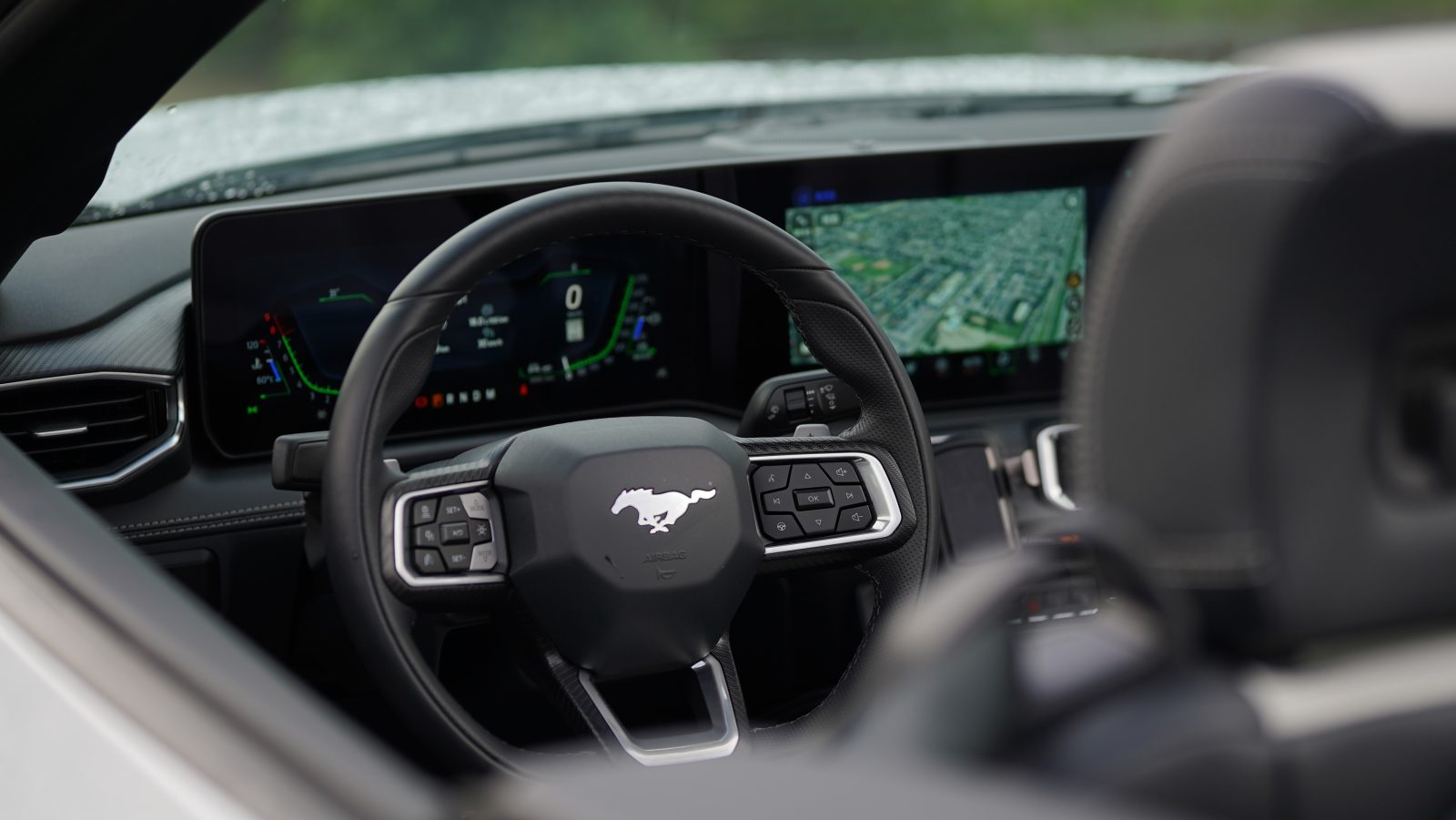FORD Mustang GT