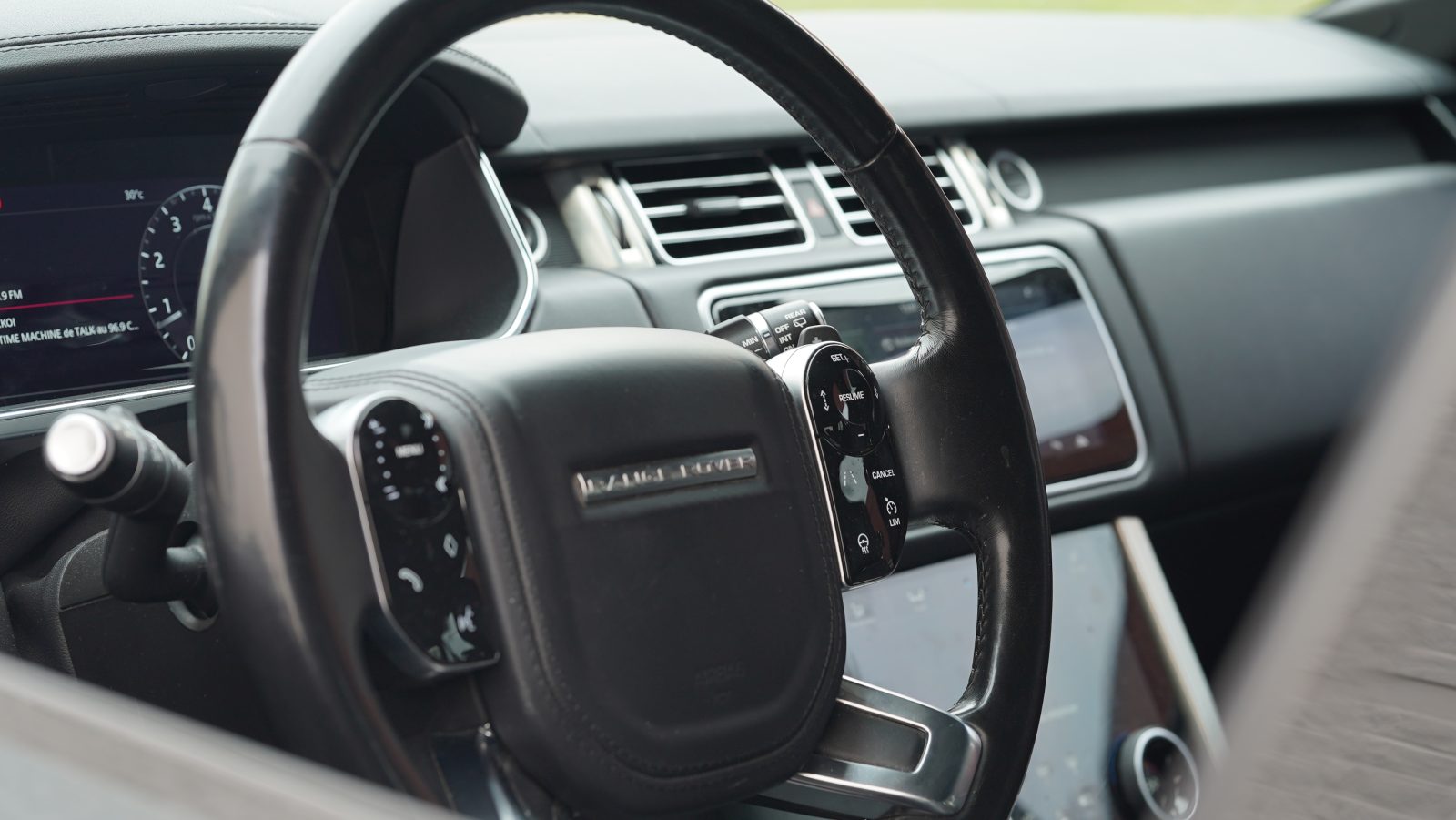 RANGE ROVER Autobiography