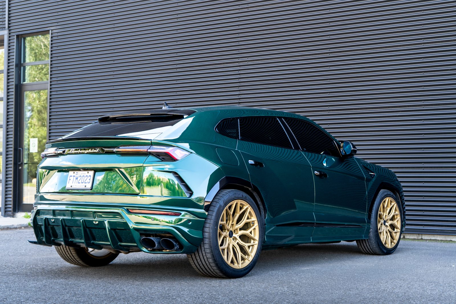 LAMBORGHINI Urus