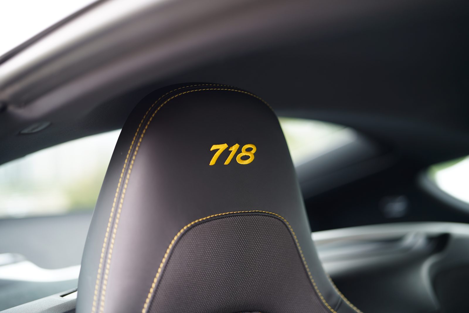 Porsche  Cayman T