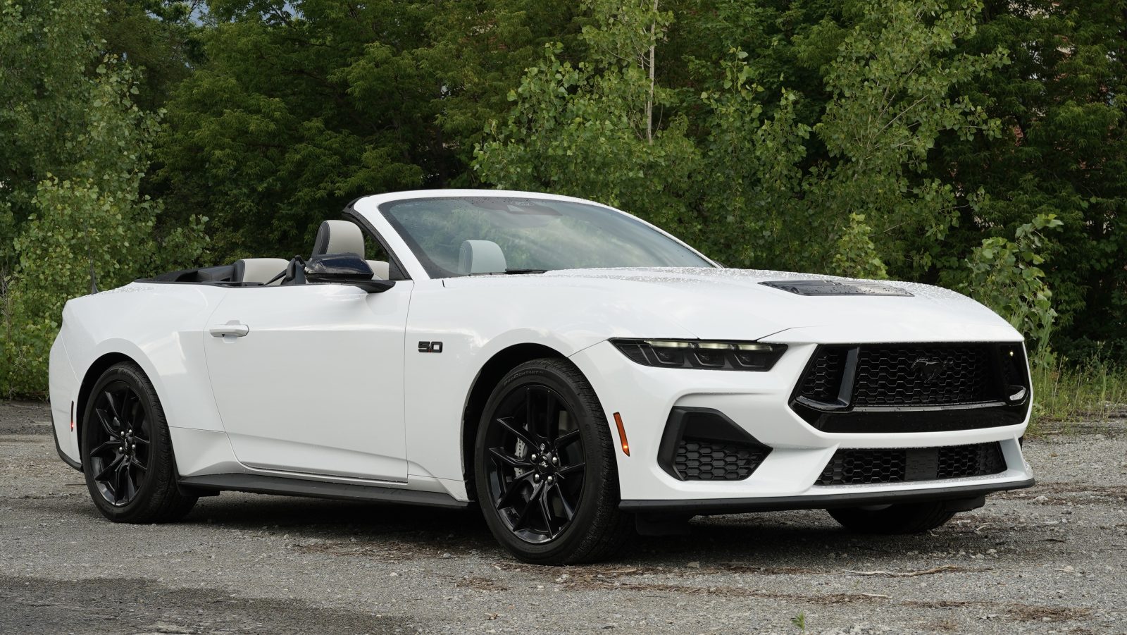 FORD Mustang GT